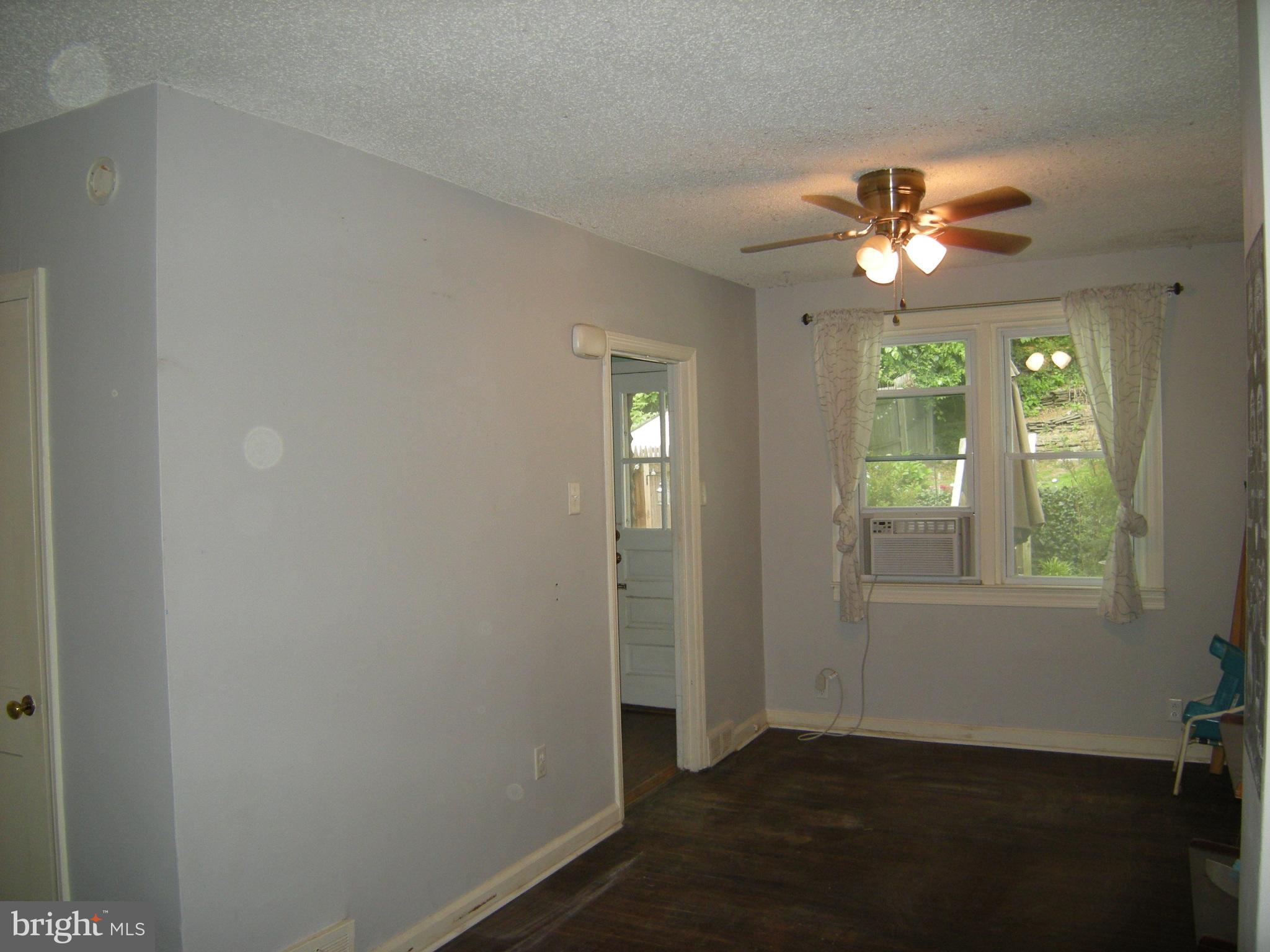 MANAYUNK - Residential Lease