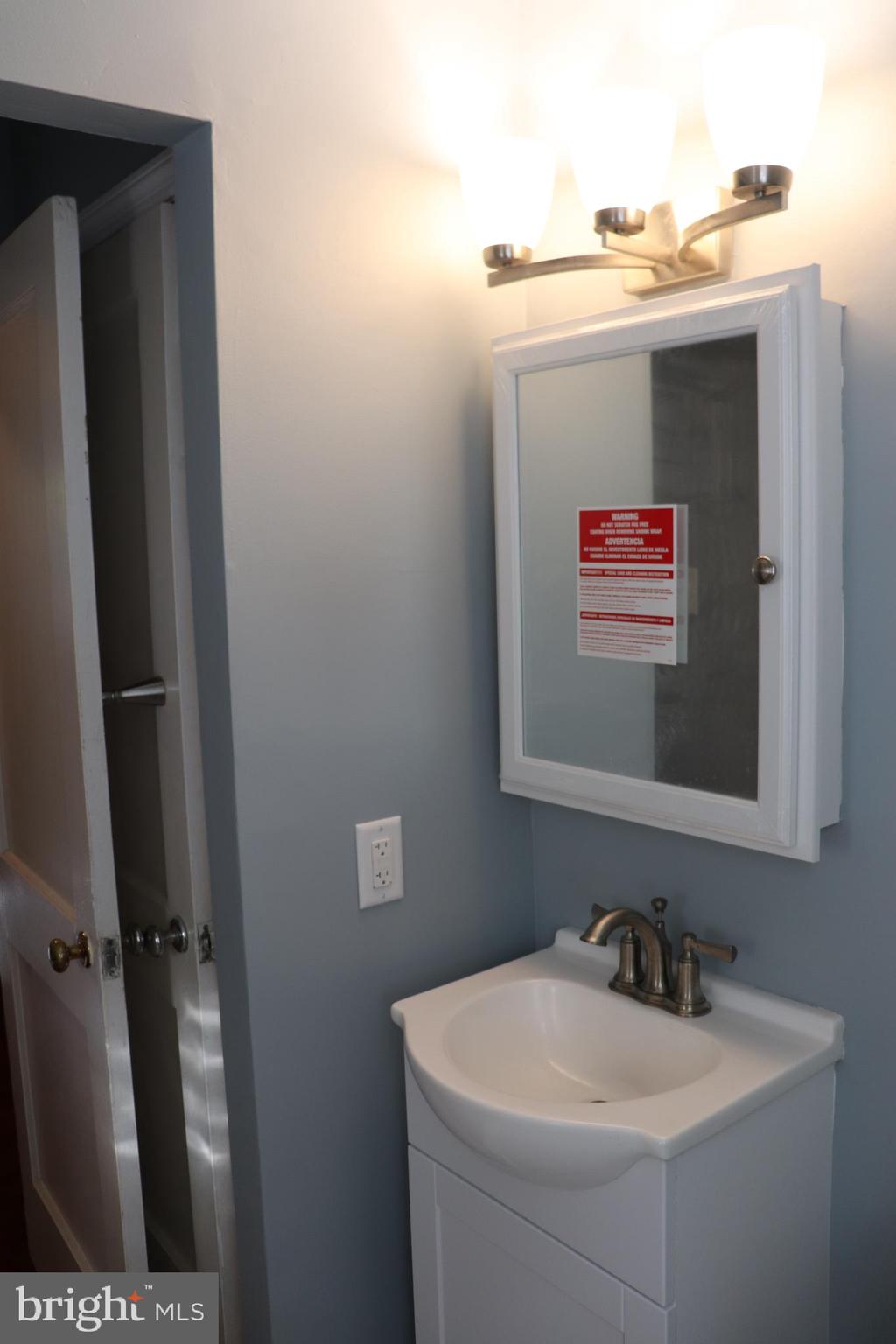 MANAYUNK - Residential Lease