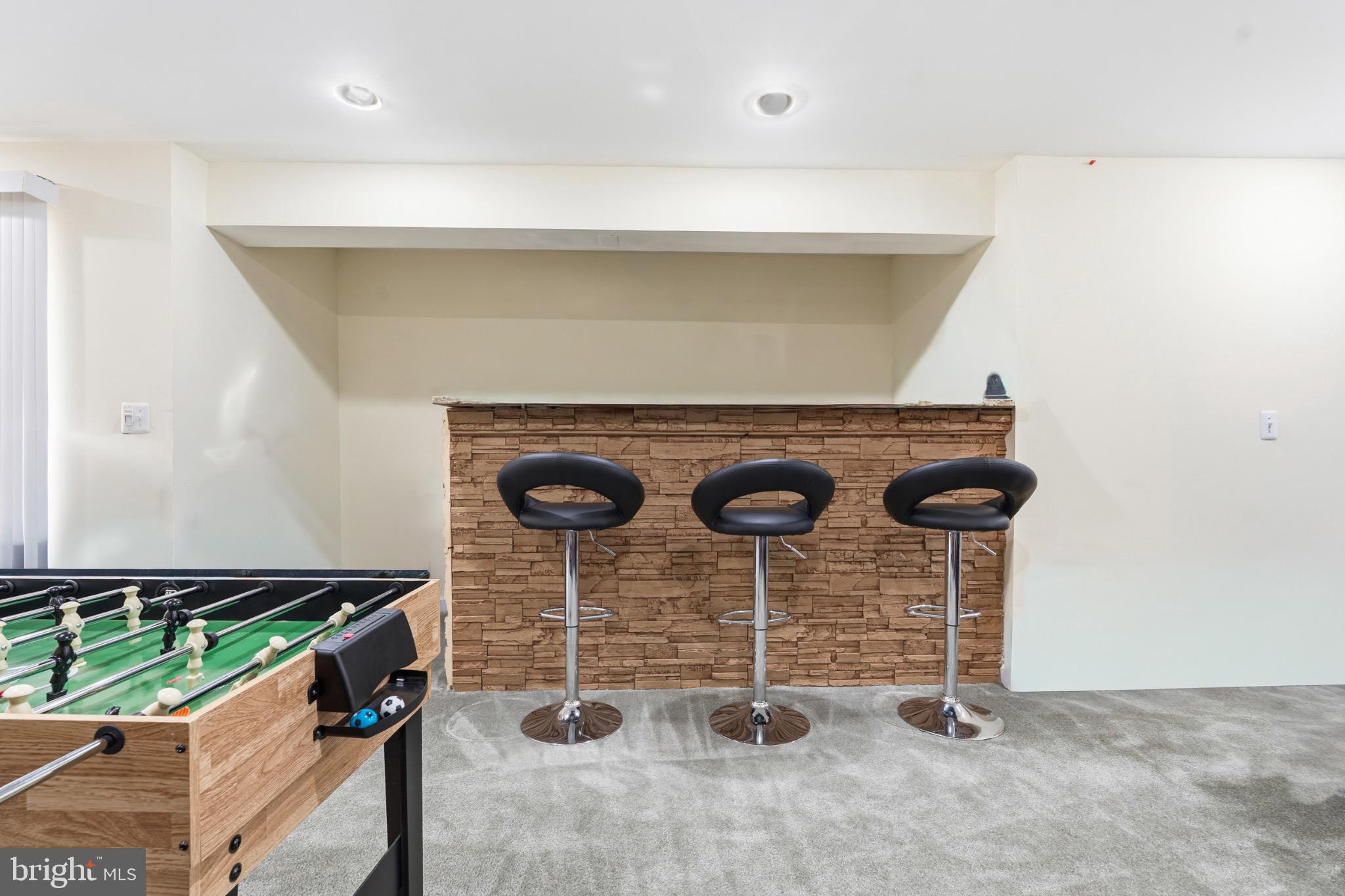 SOUTH HAMPTON SUB - Residential