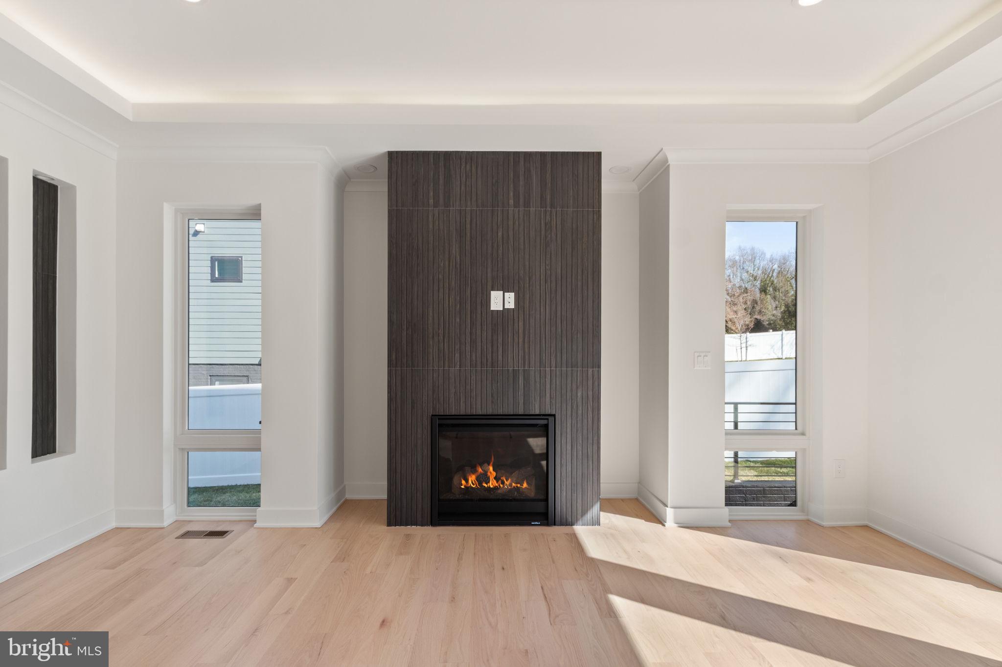 WOOD RUSSELL - Residential