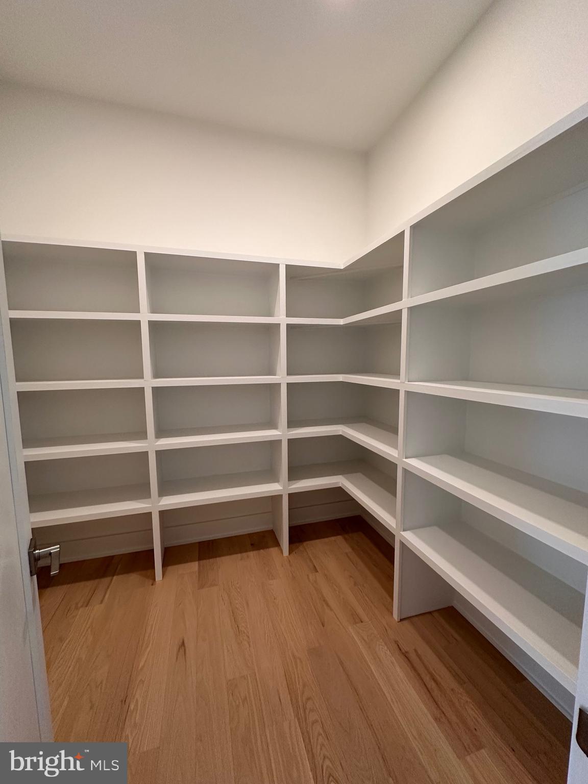 WOOD RUSSELL - Residential