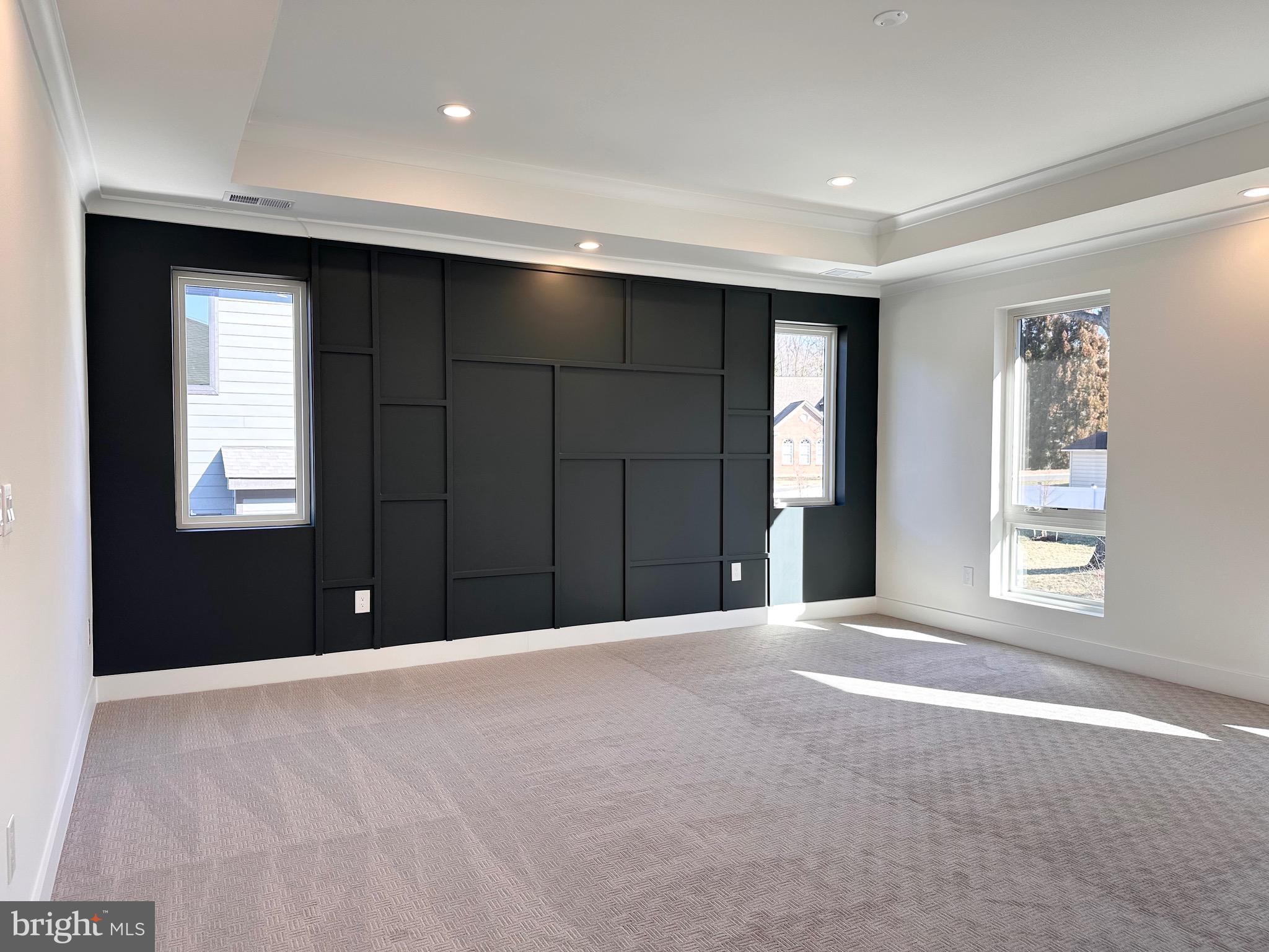 WOOD RUSSELL - Residential