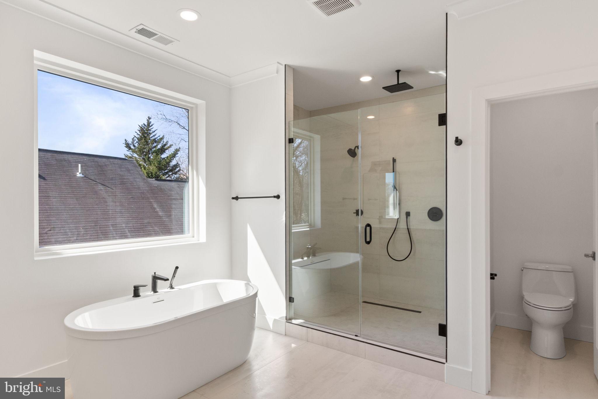 WOOD RUSSELL - Residential