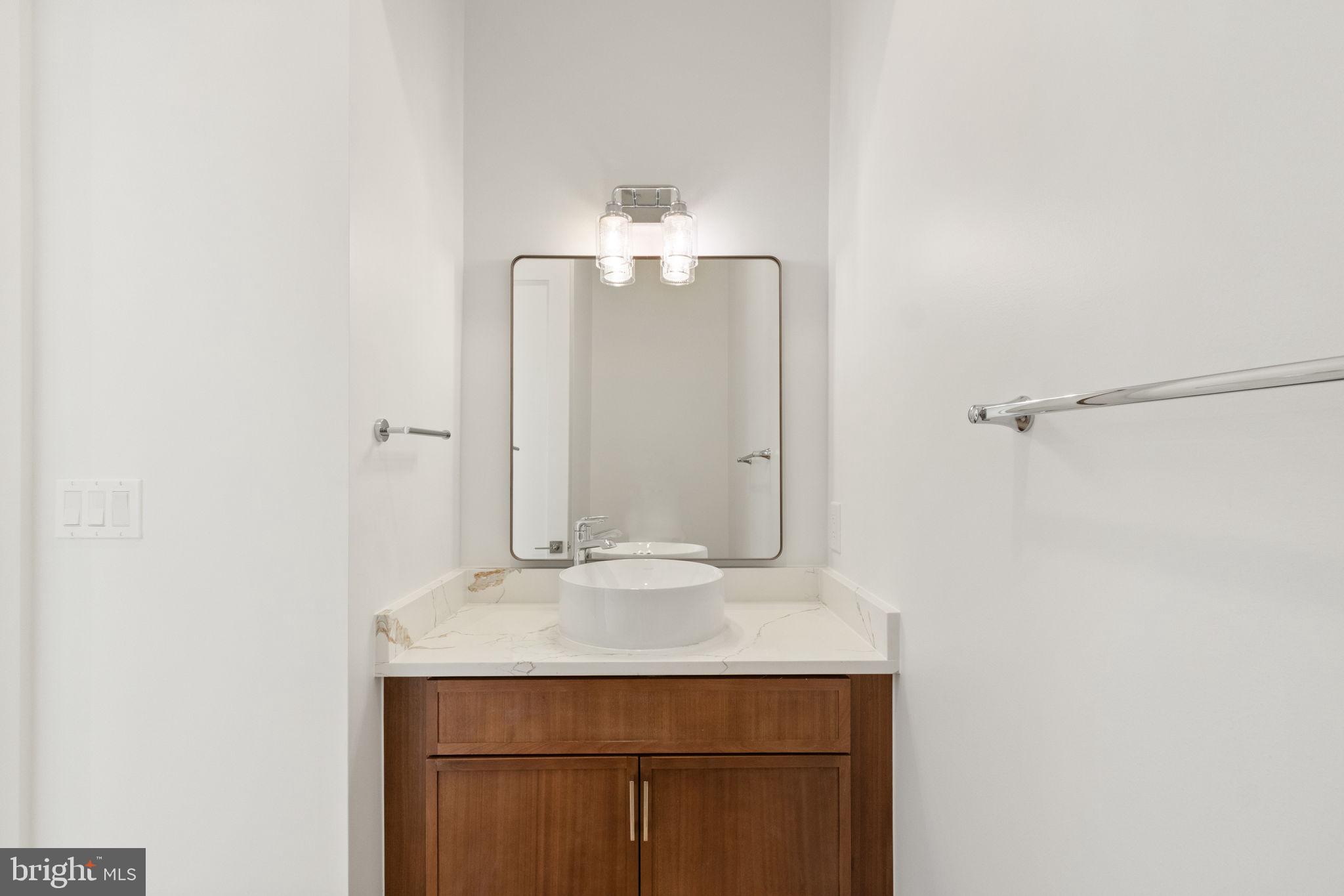 WOOD RUSSELL - Residential