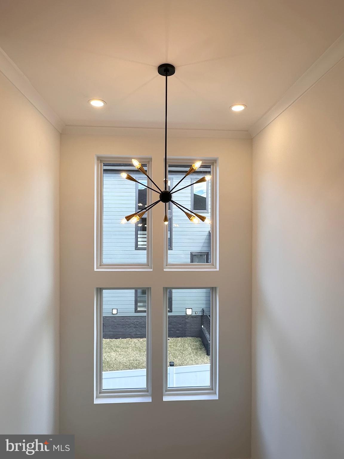 WOOD RUSSELL - Residential