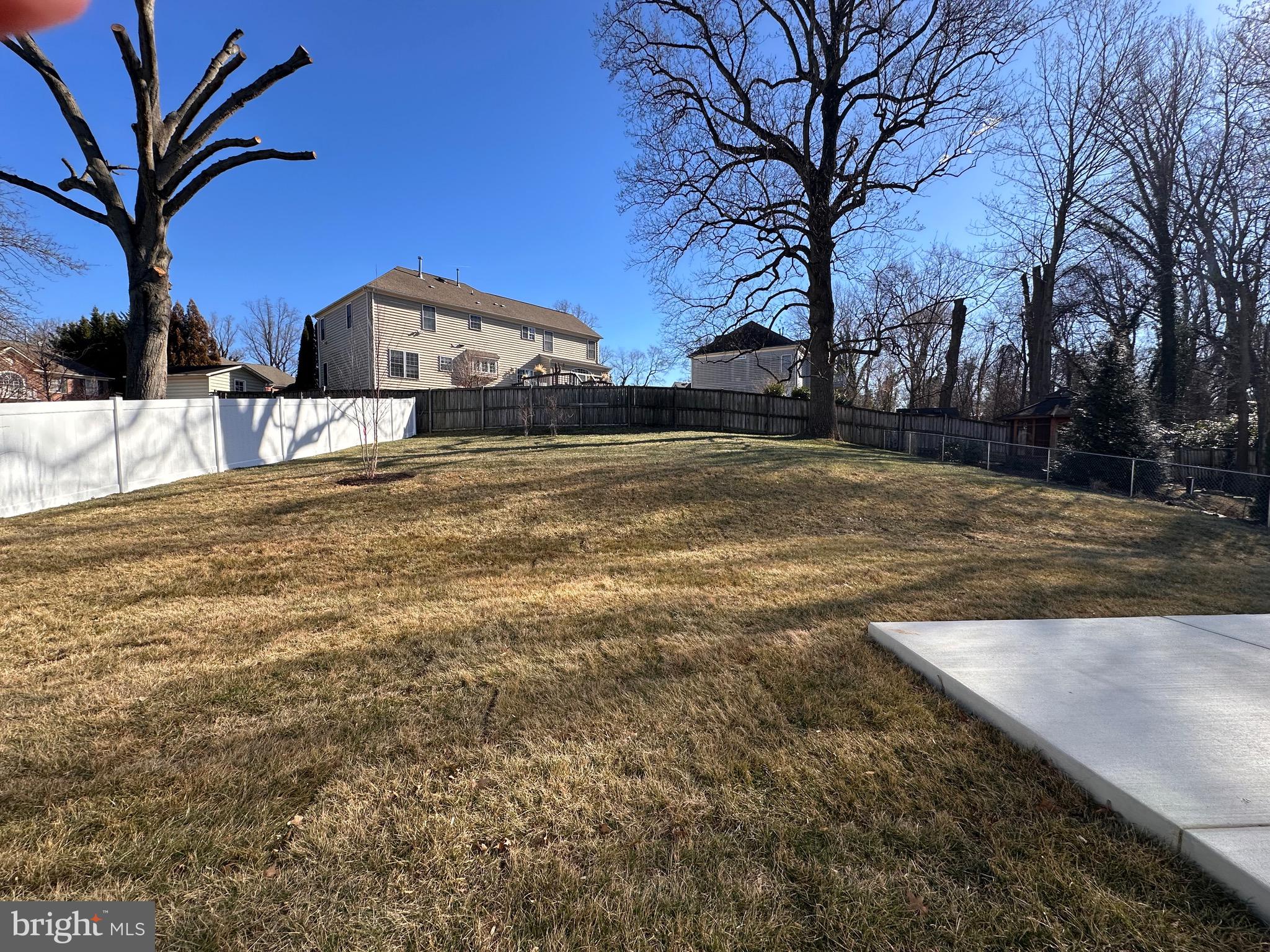 WOOD RUSSELL - Residential