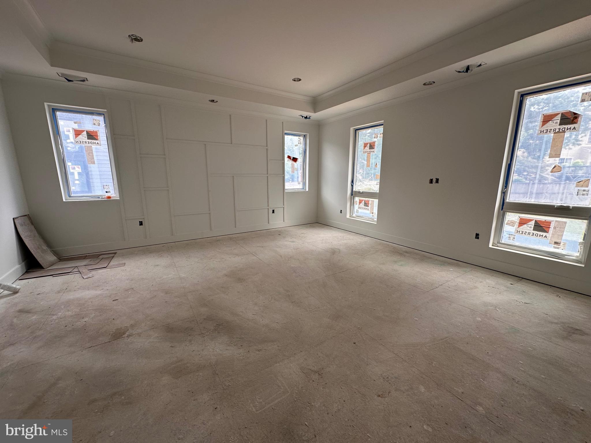 WOOD RUSSELL - Residential