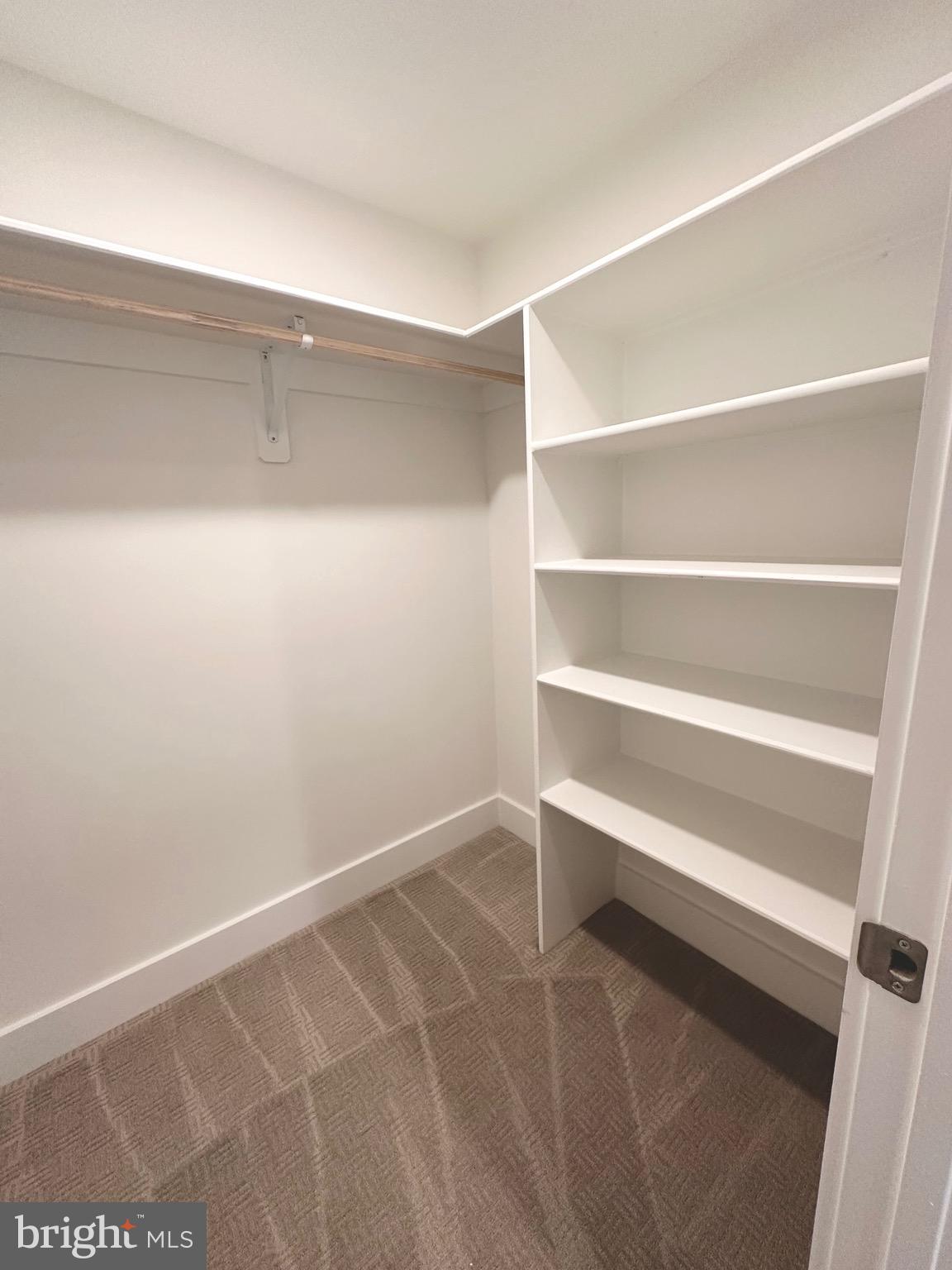 WOOD RUSSELL - Residential