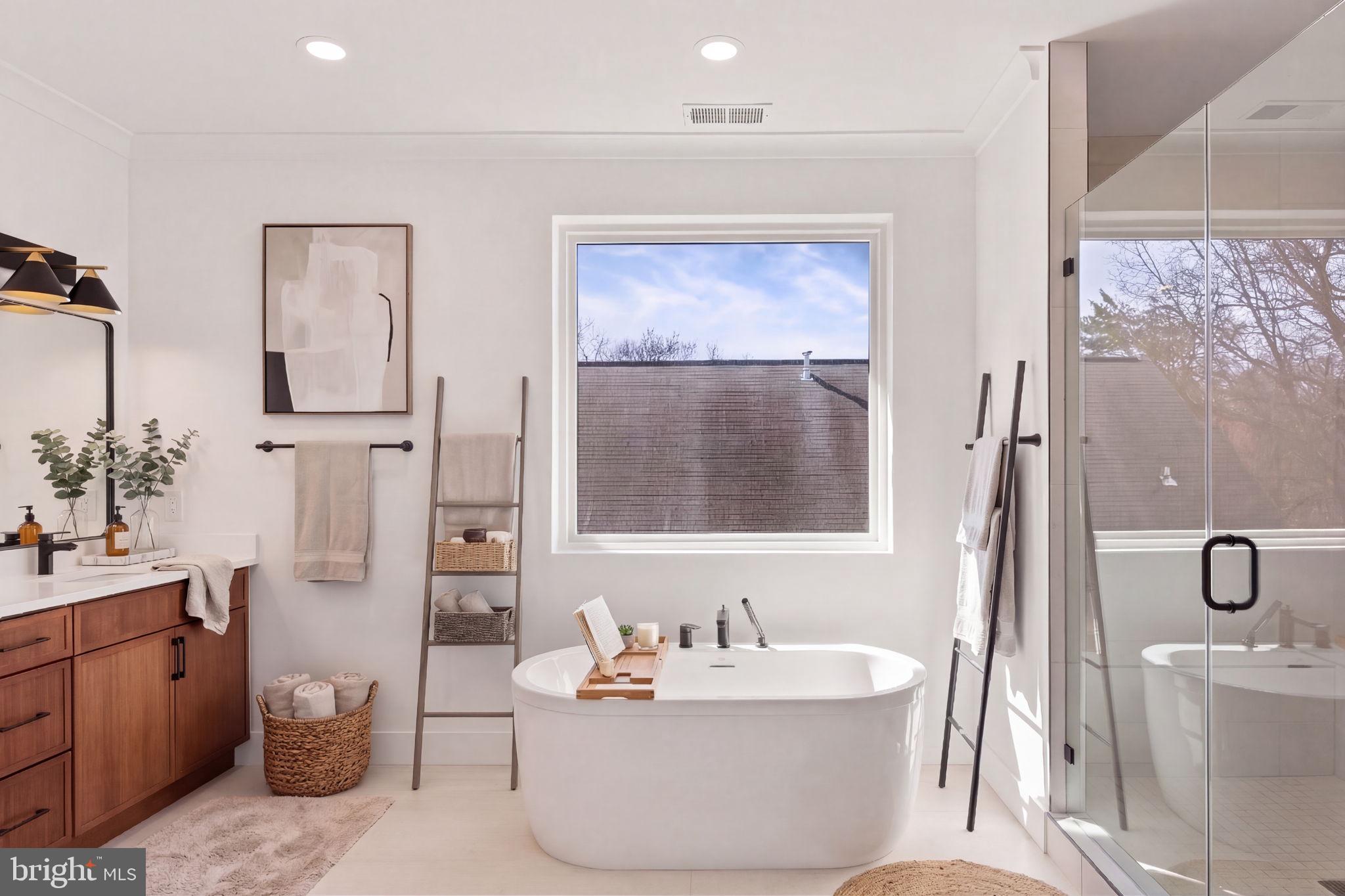 WOOD RUSSELL - Residential