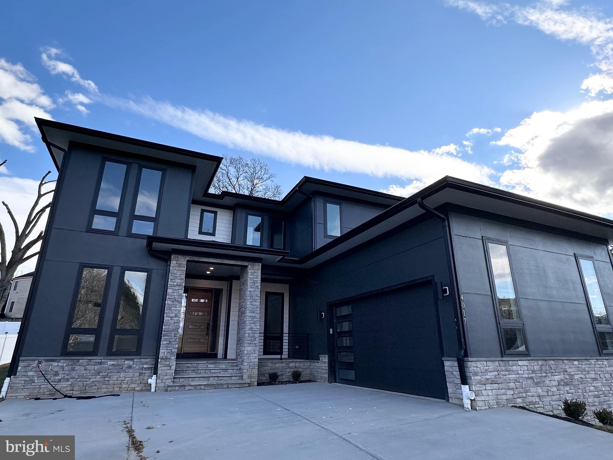 WOOD RUSSELL - Residential