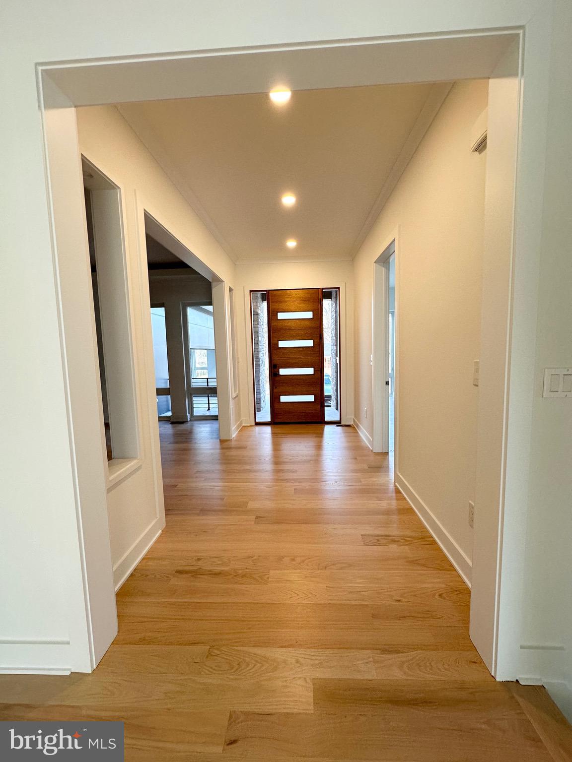 WOOD RUSSELL - Residential