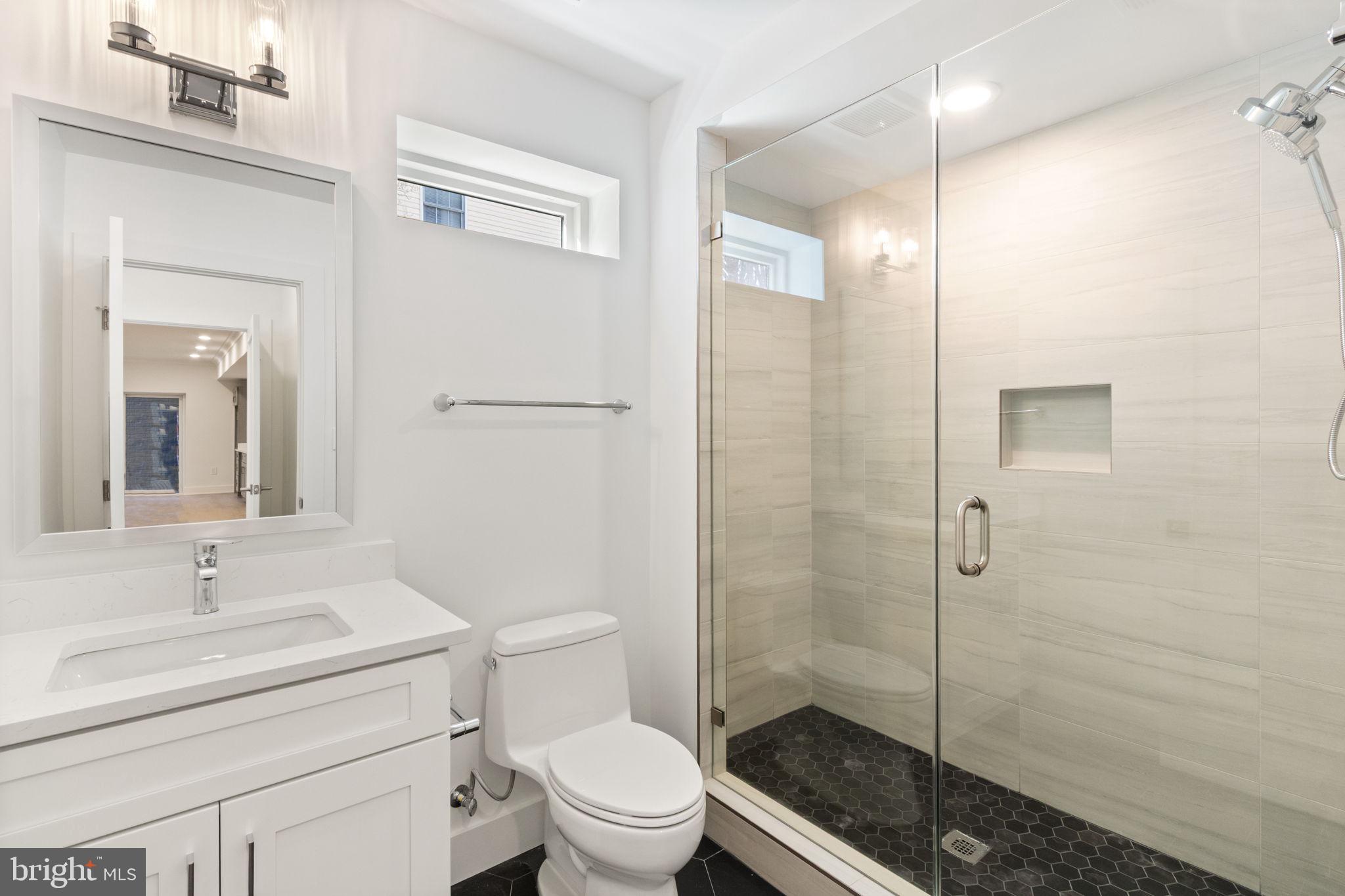 WOOD RUSSELL - Residential