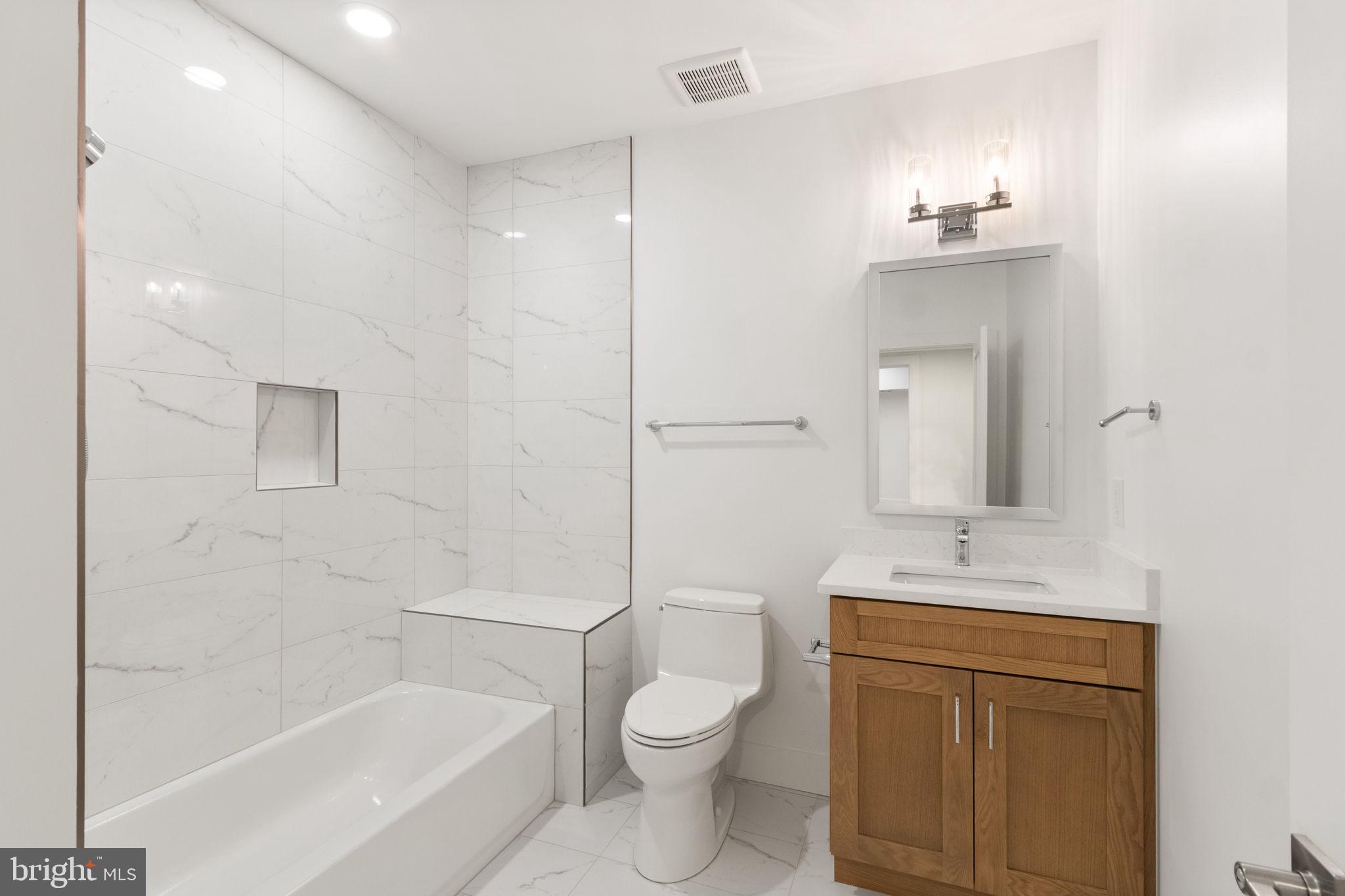 WOOD RUSSELL - Residential