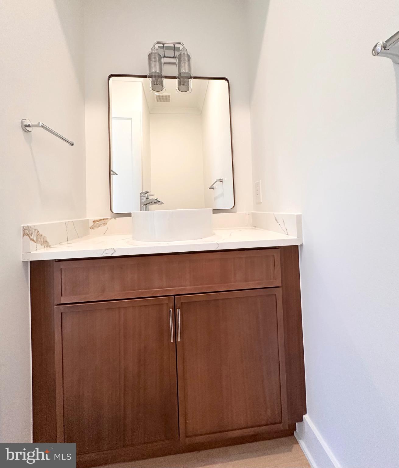 WOOD RUSSELL - Residential