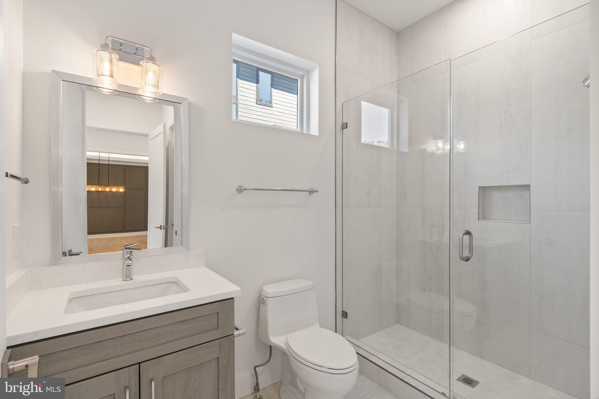 WOOD RUSSELL - Residential