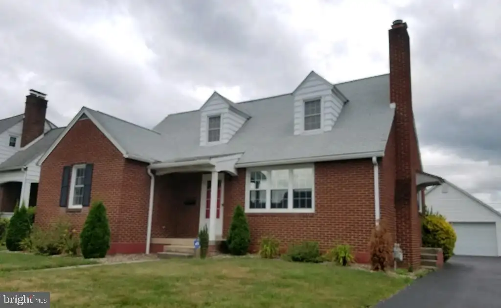 107 Grand Parkway N, Lewistown, PA 17044
