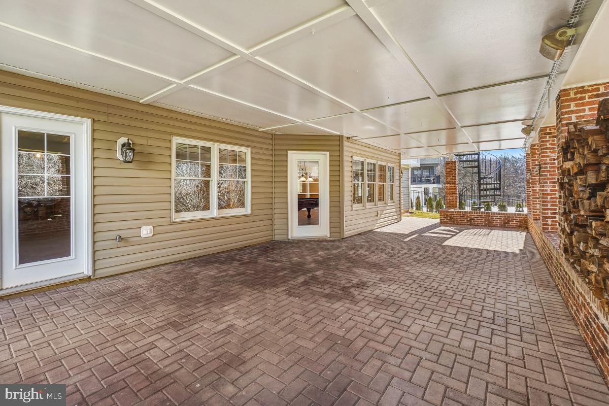 BROWNSTOWN ESTATES - Residential