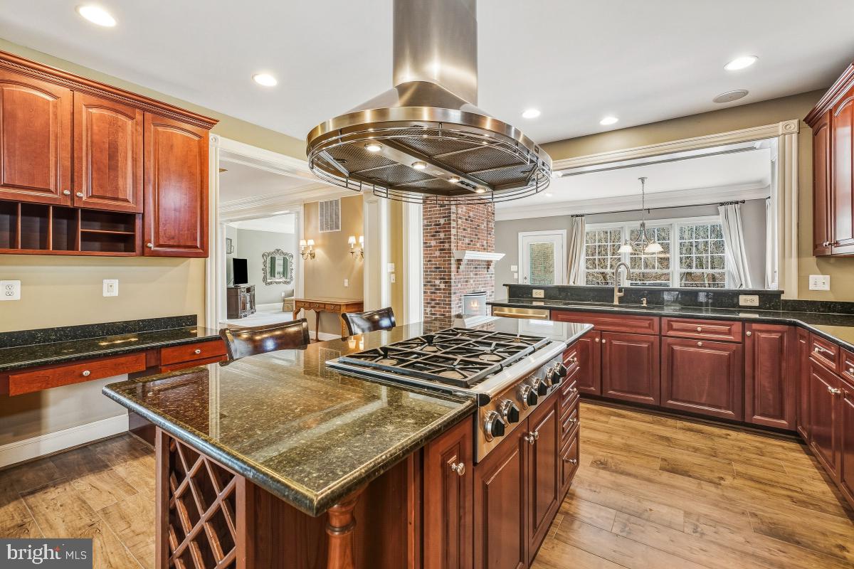 BROWNSTOWN ESTATES - Residential