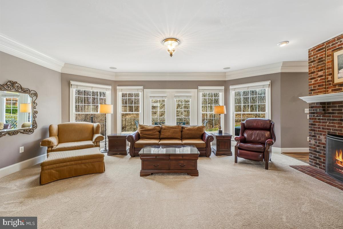 BROWNSTOWN ESTATES - Residential