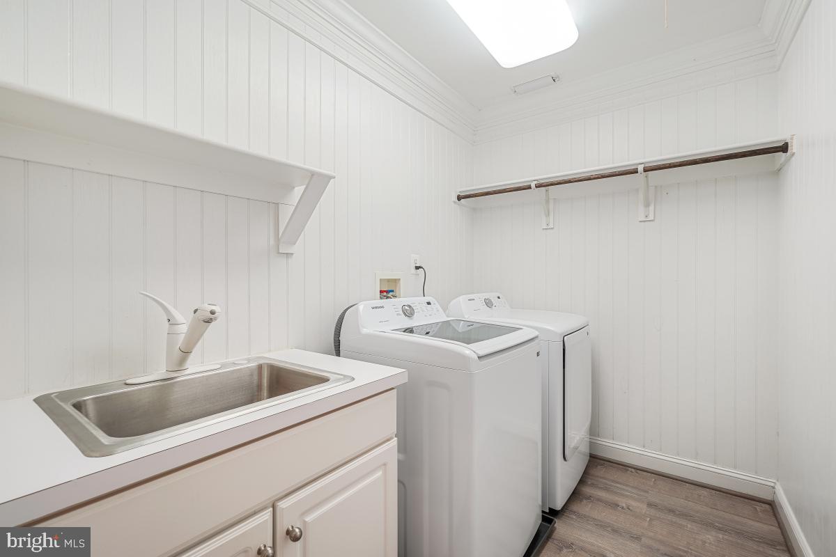 BROWNSTOWN ESTATES - Residential