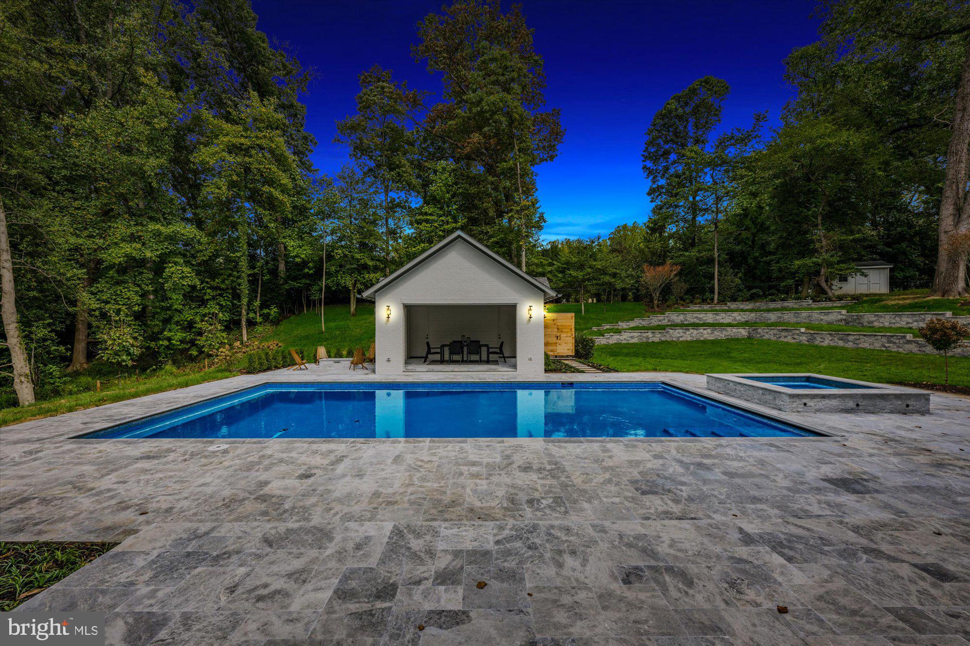 DOGWOODS - Residential