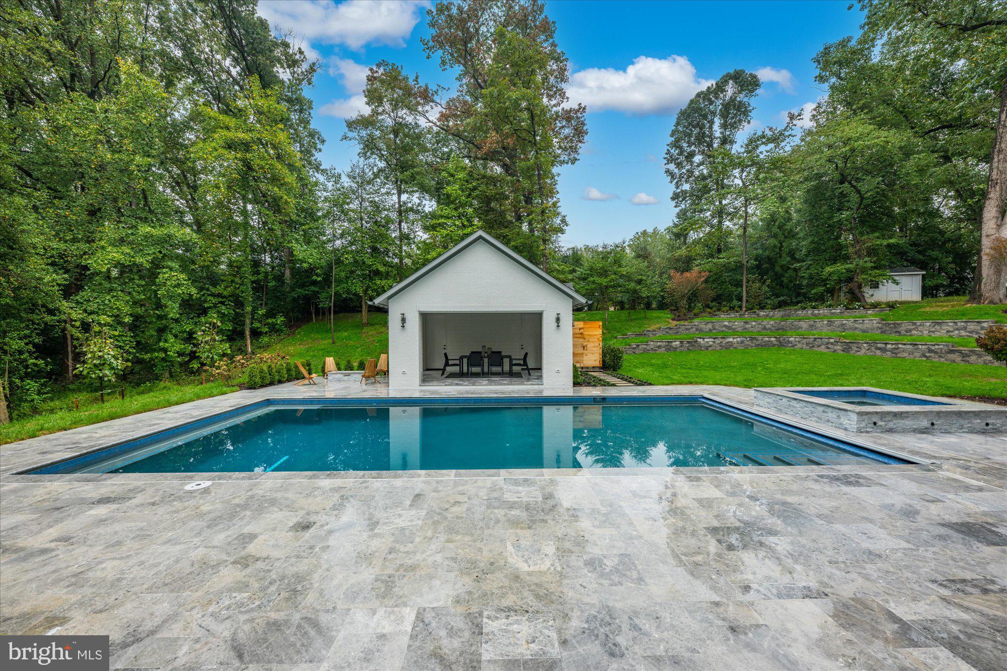 DOGWOODS - Residential