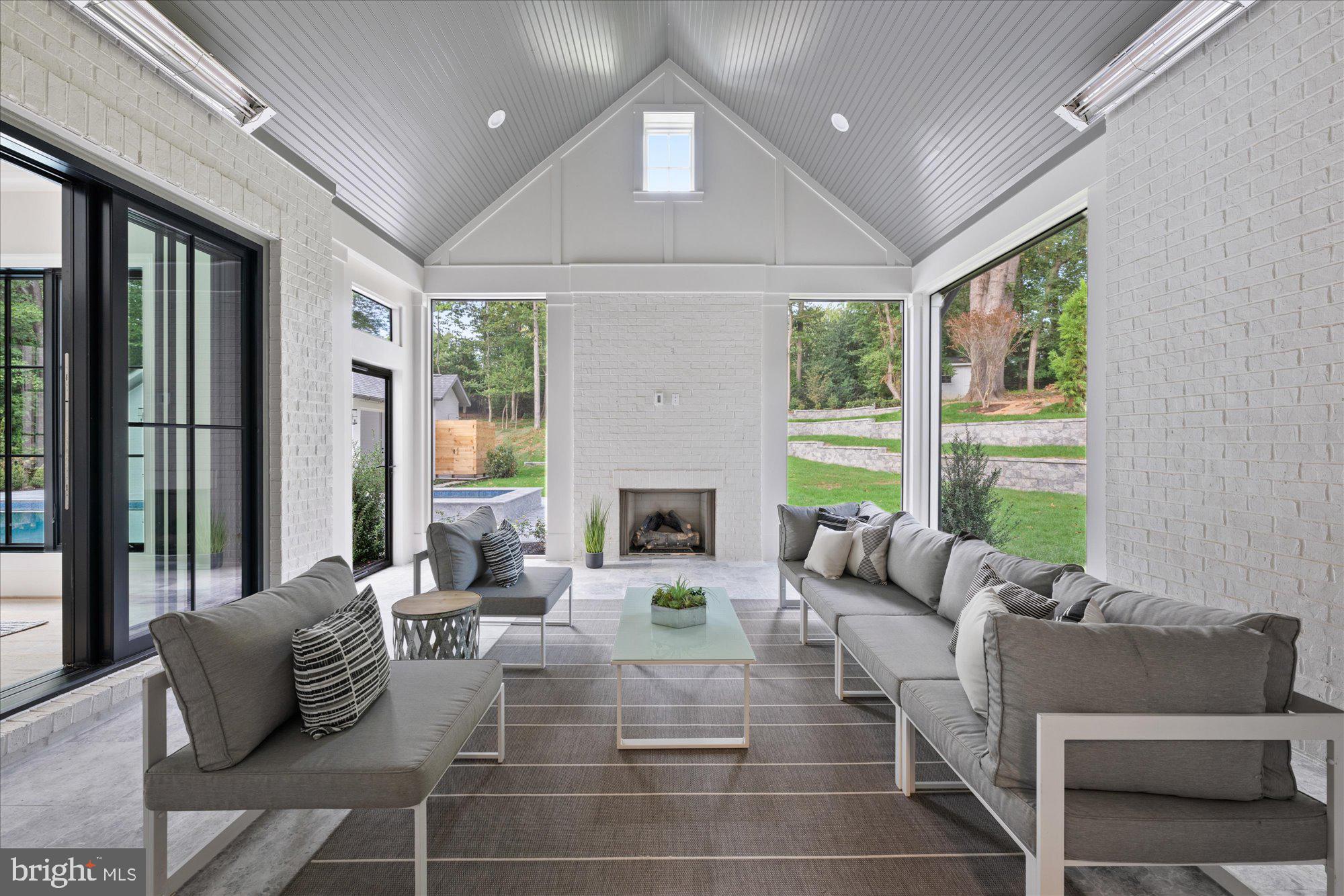 DOGWOODS - Residential