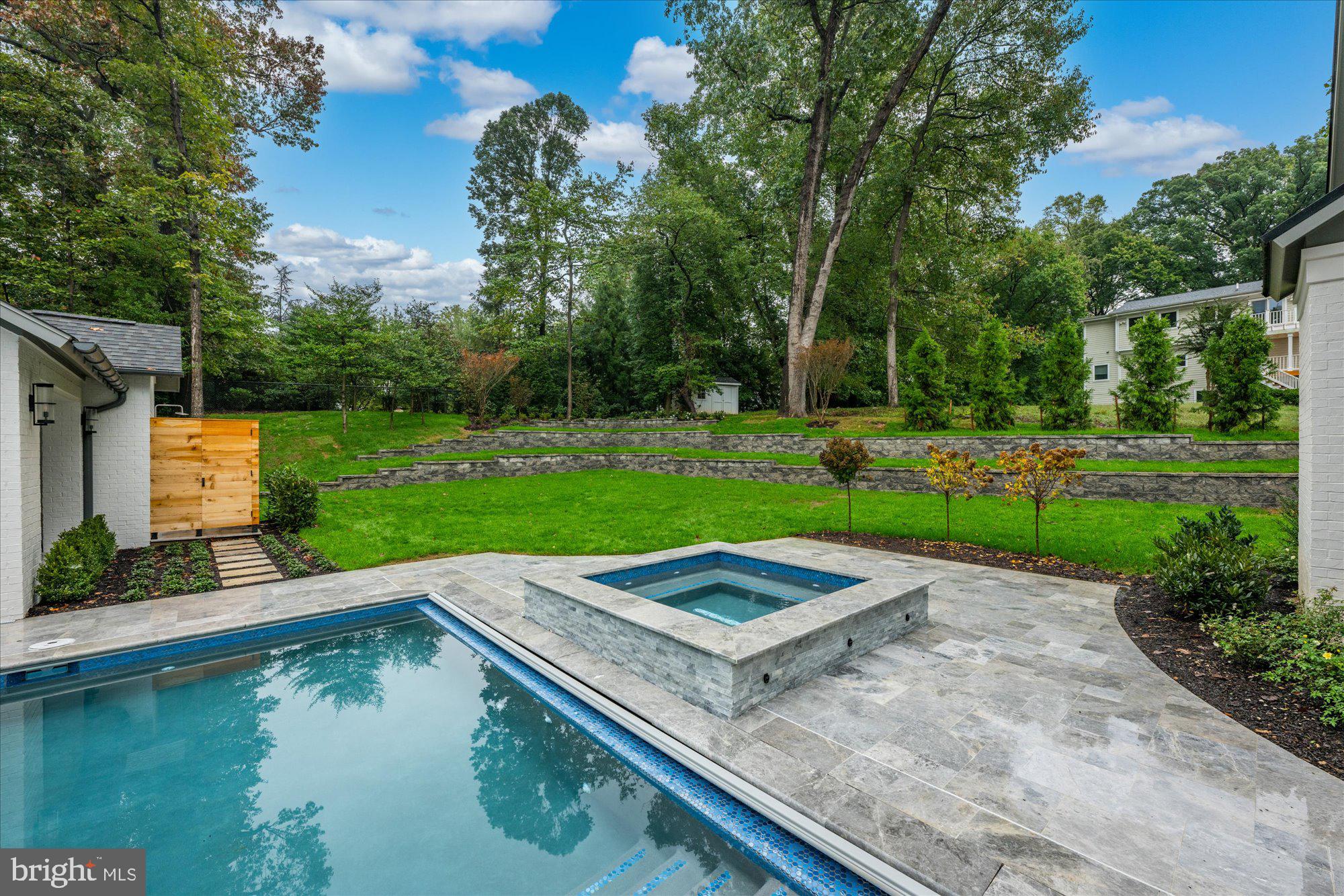 DOGWOODS - Residential