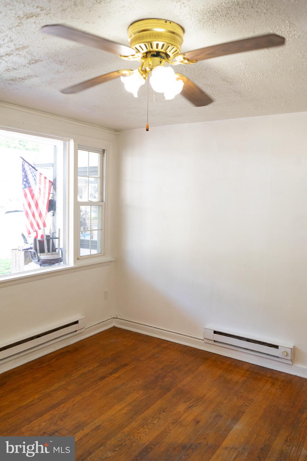 292 N WASHINGTON ST 103