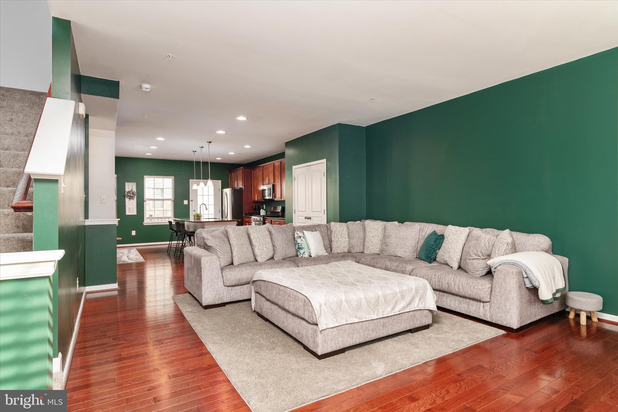 RED OAK CROSSING - Residential