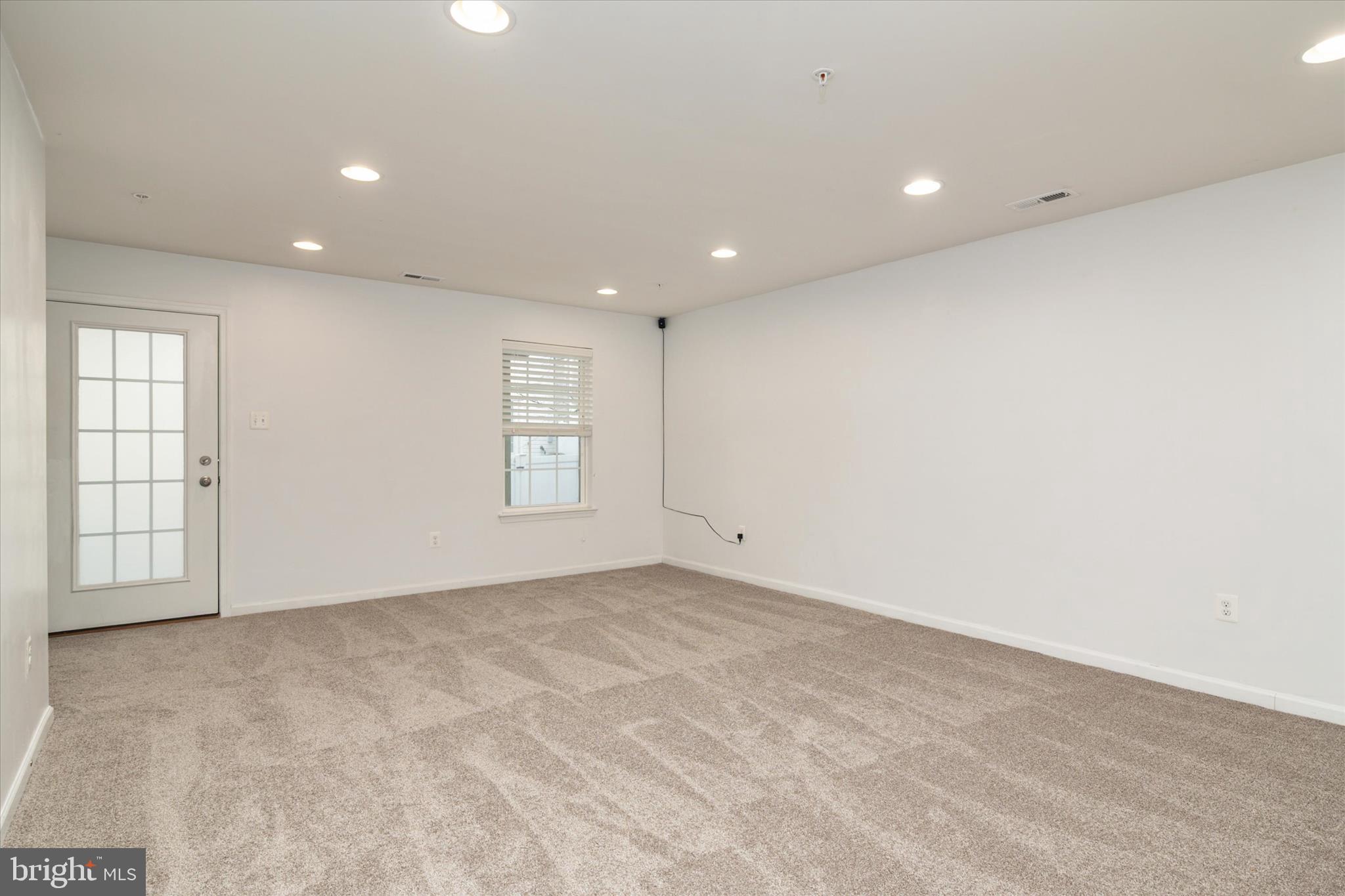 RED OAK CROSSING - Residential