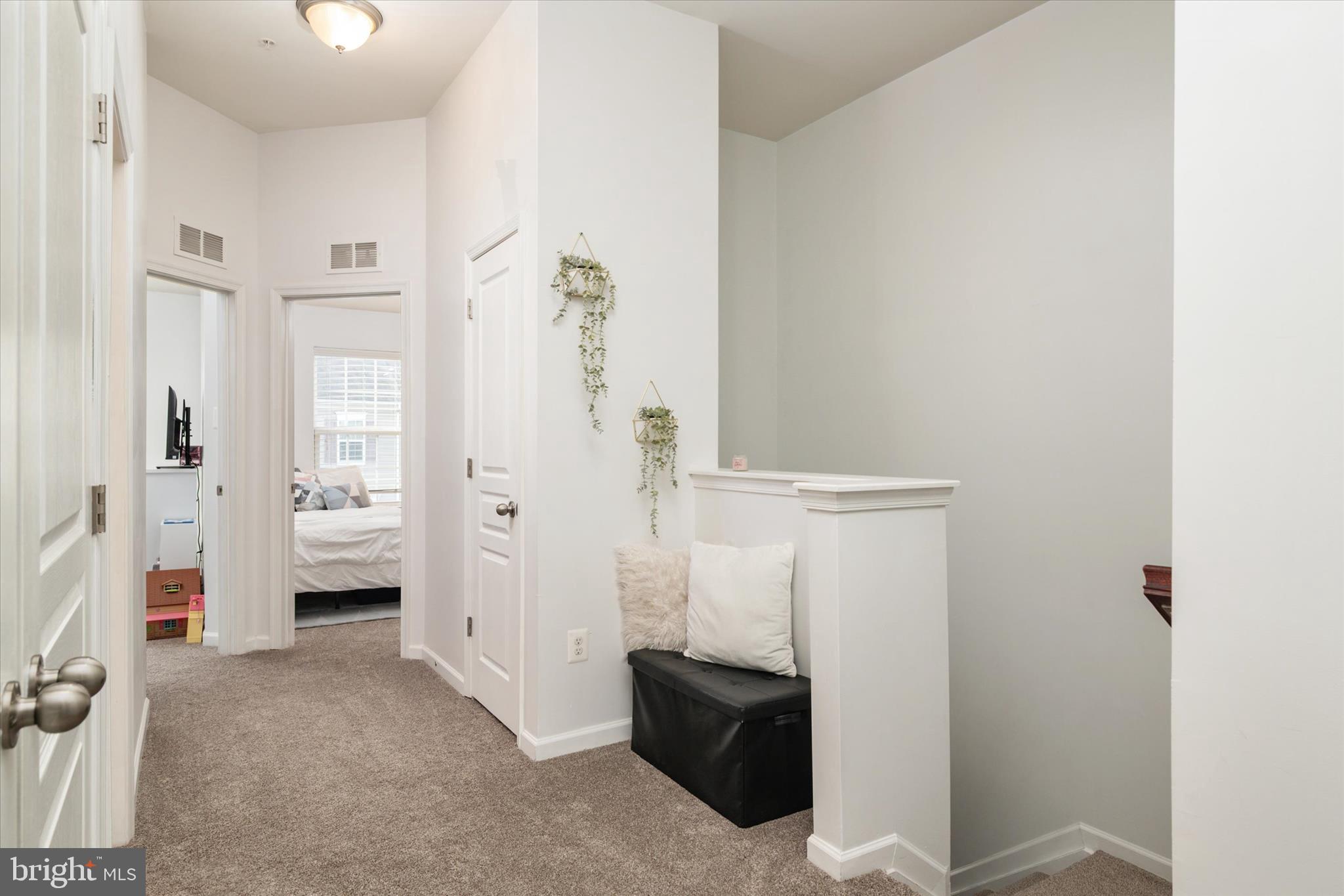 RED OAK CROSSING - Residential