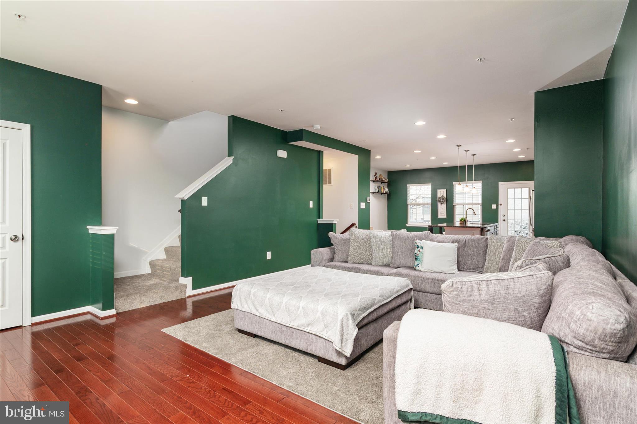 RED OAK CROSSING - Residential