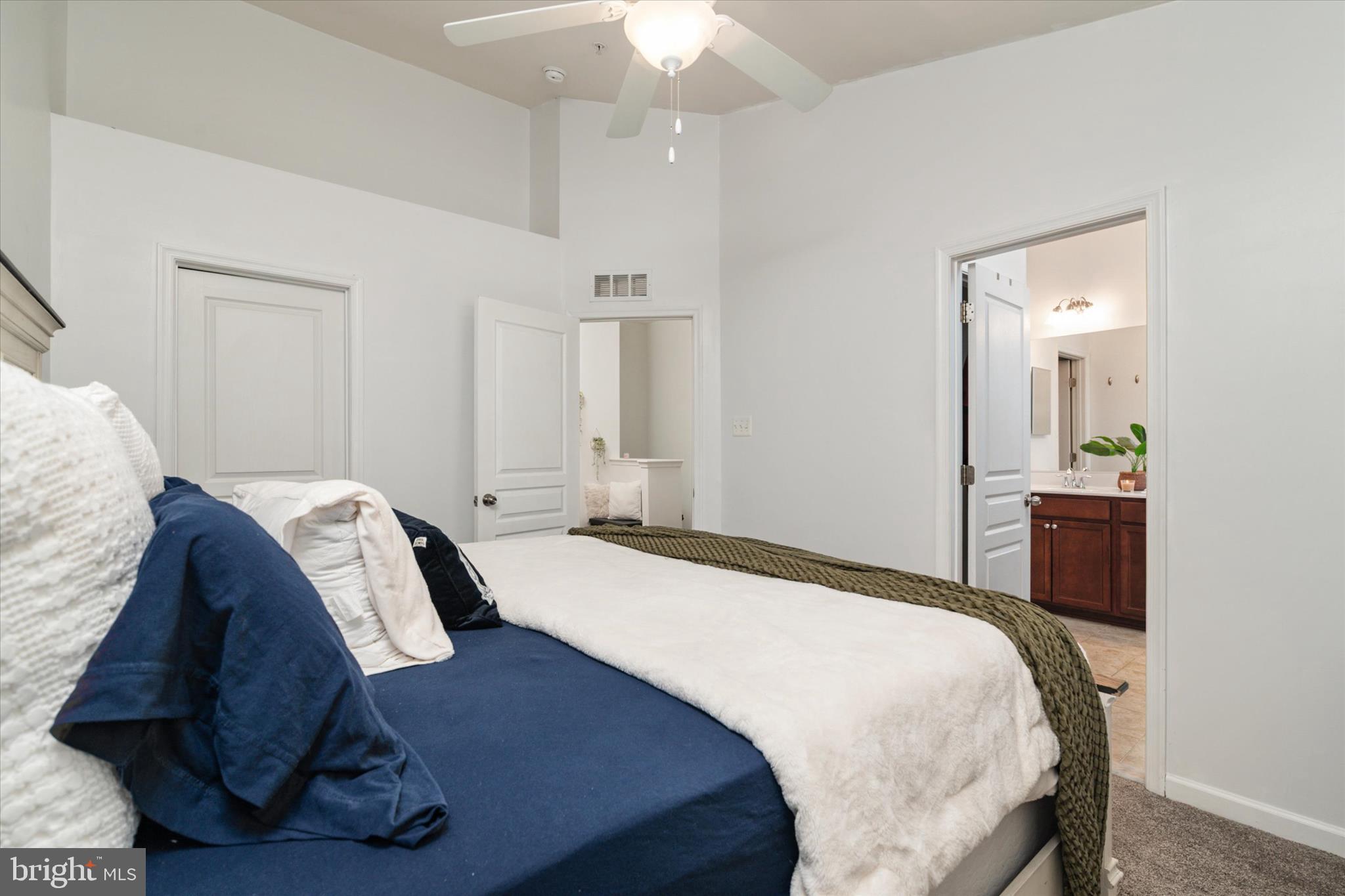 RED OAK CROSSING - Residential