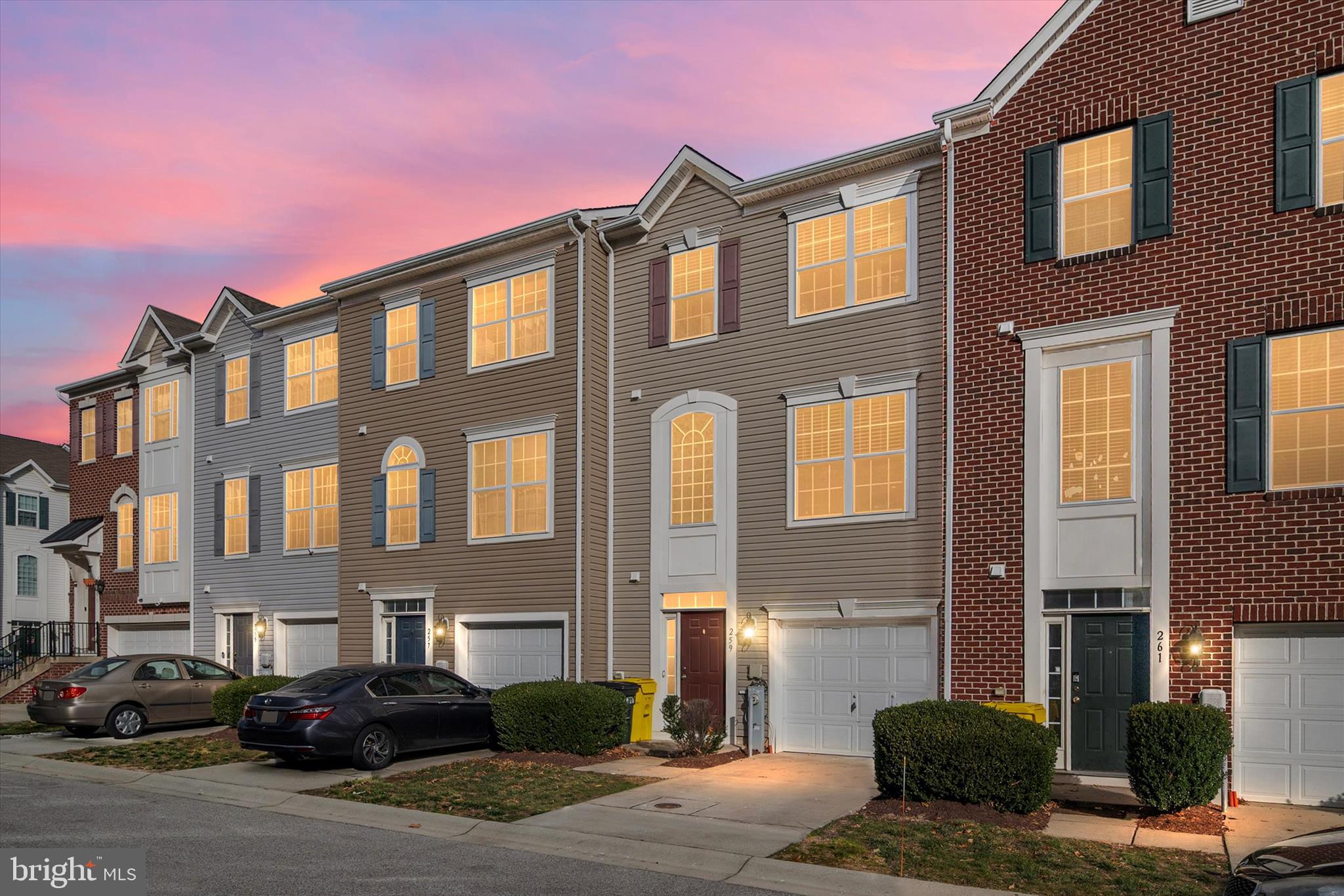 RED OAK CROSSING - Residential