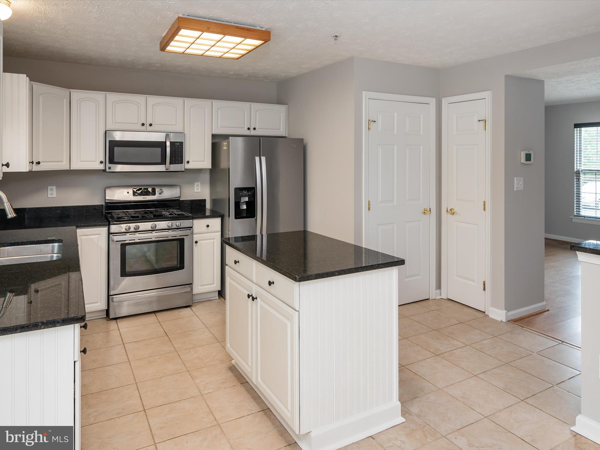 FOX CHASE - Residential