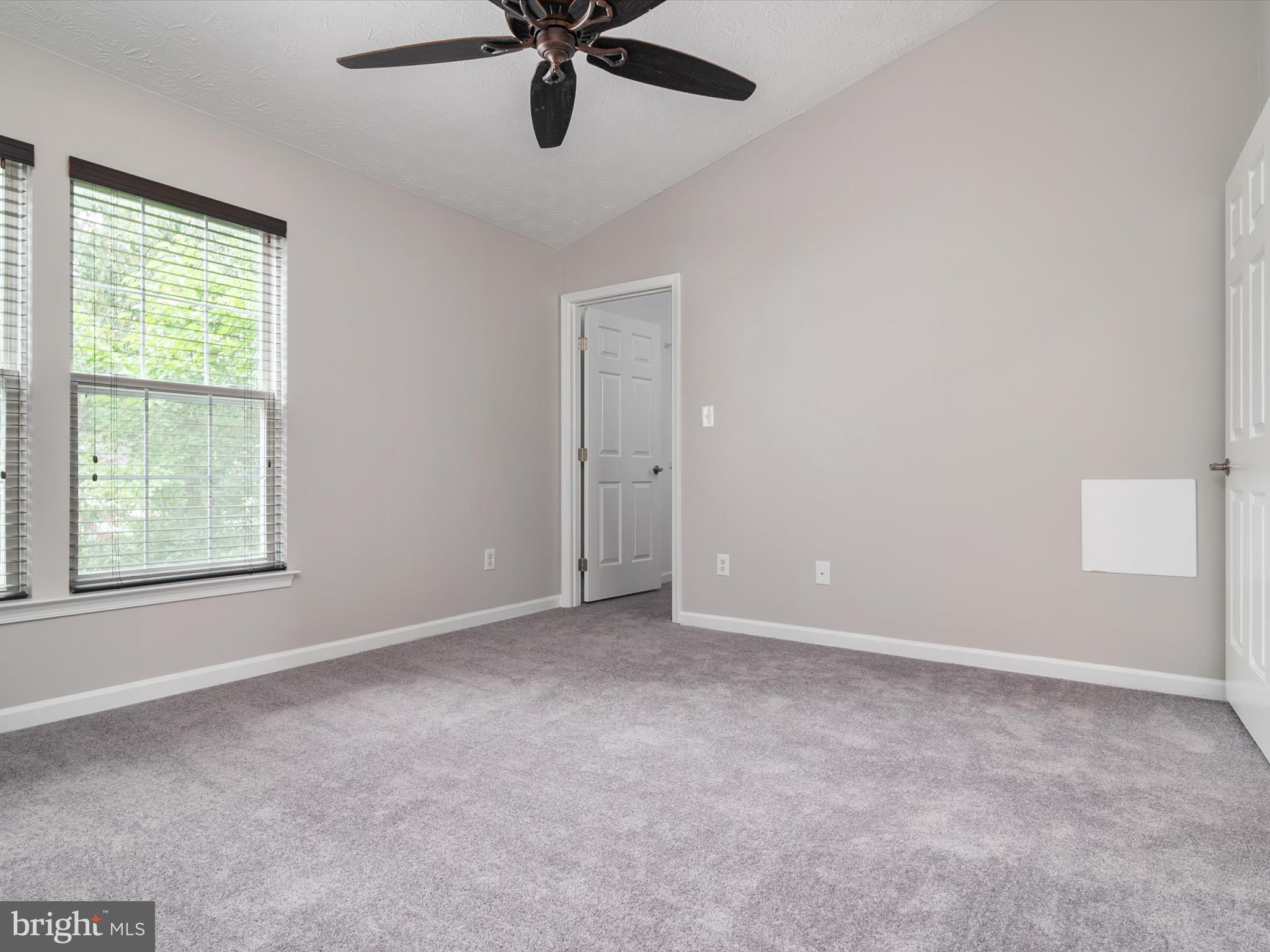 FOX CHASE - Residential