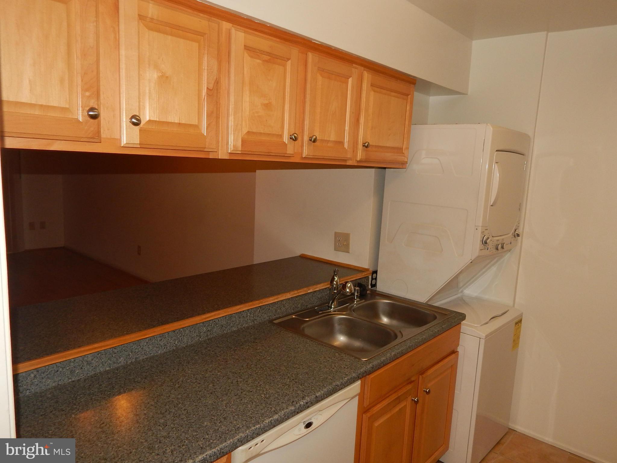 THE MEADOWS - Residential Lease