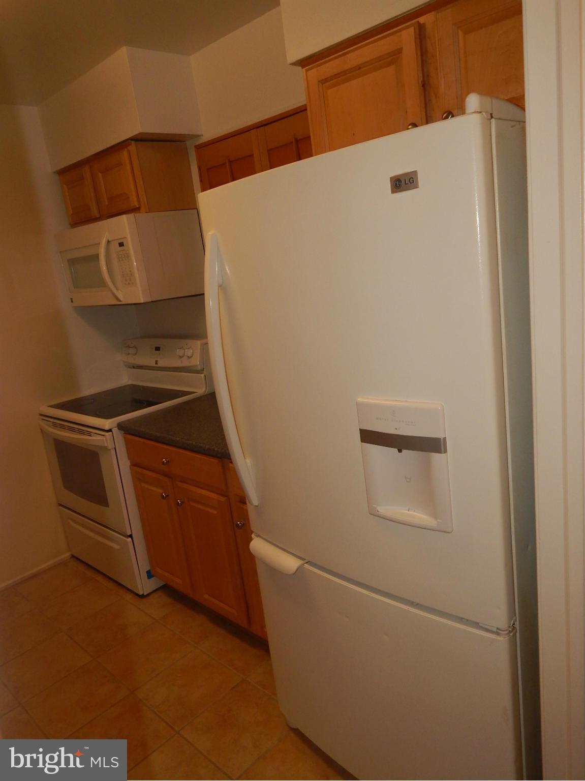 THE MEADOWS - Residential Lease