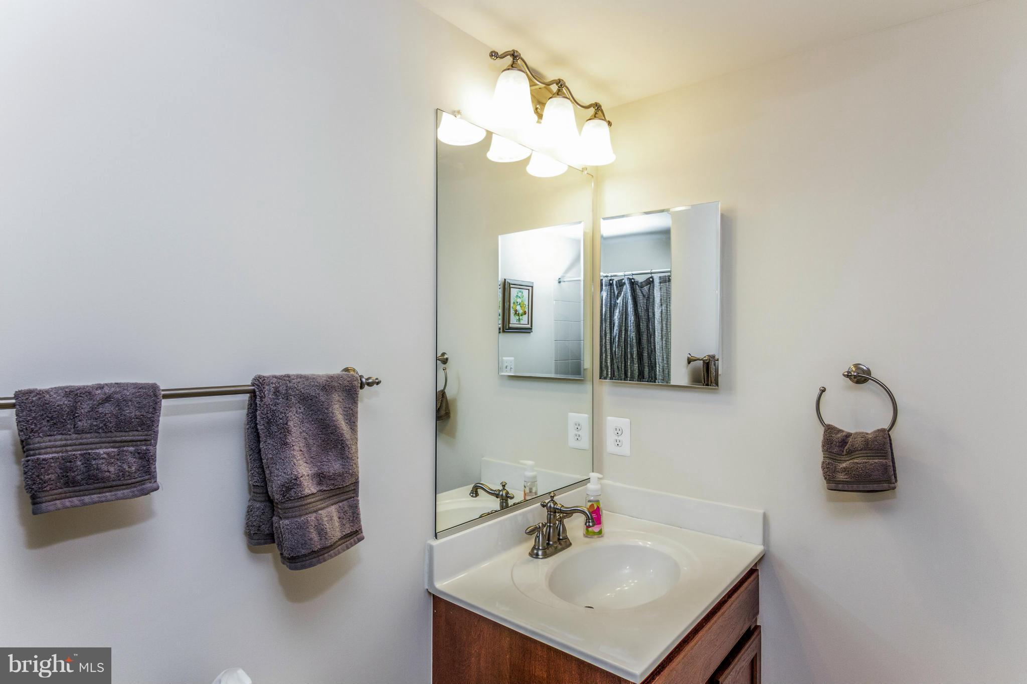 MANORS AT RIDGEFIELD ESTATES - Residential