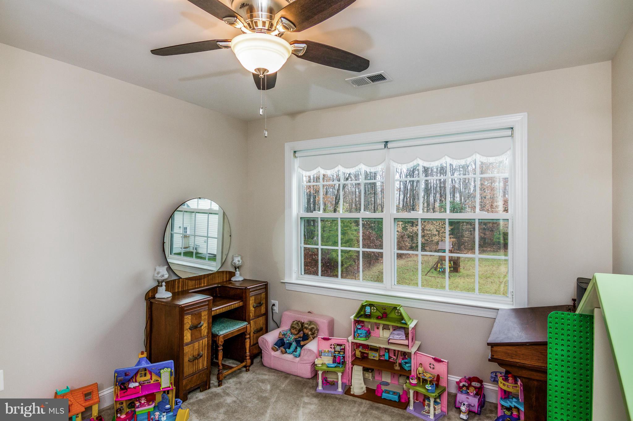MANORS AT RIDGEFIELD ESTATES - Residential