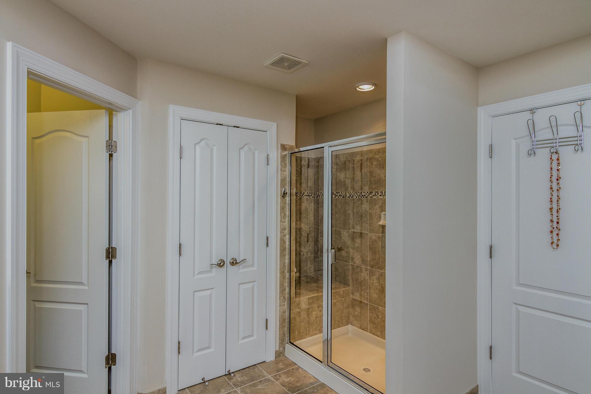 MANORS AT RIDGEFIELD ESTATES - Residential