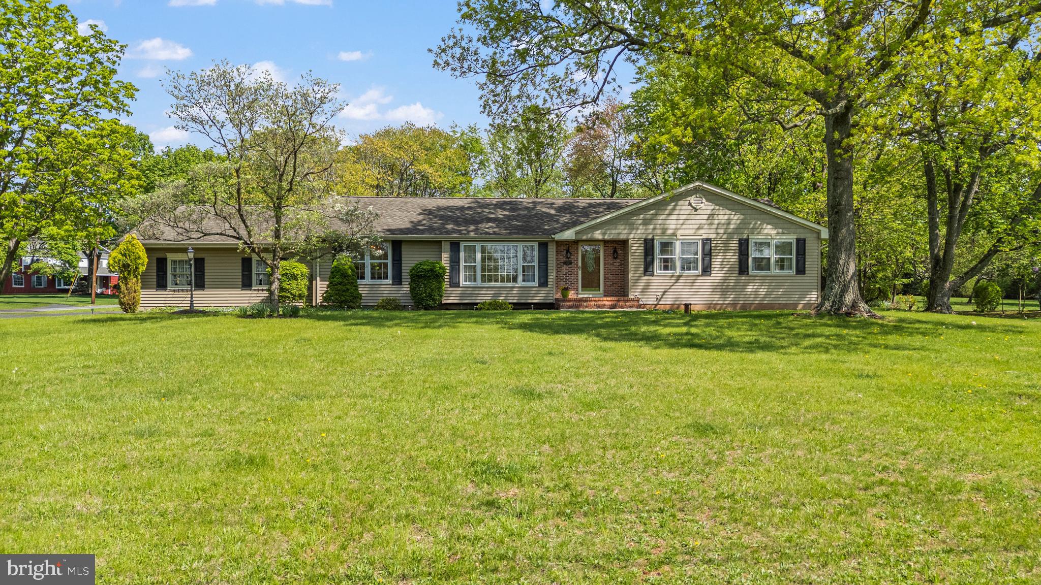 109 WILLOW ROAD