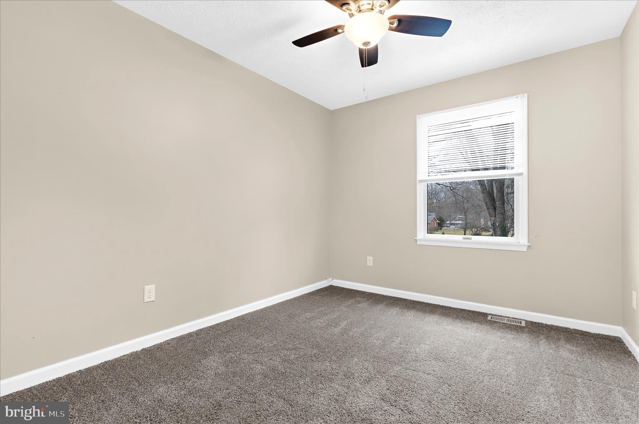 KIMBERLY WOODS - Residential