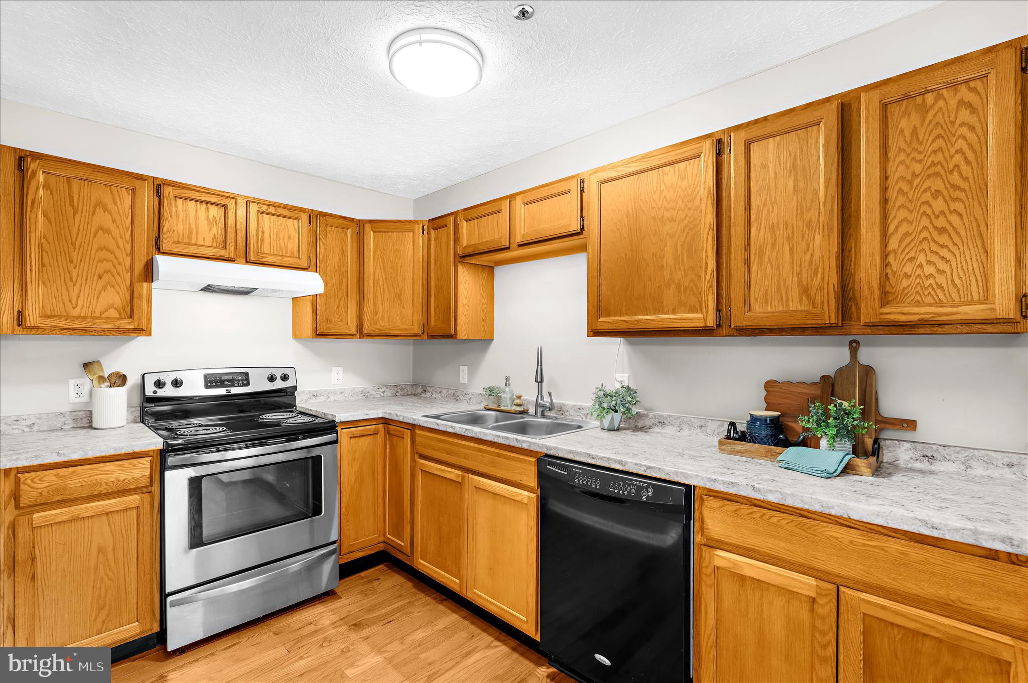 KIMBERLY WOODS - Residential