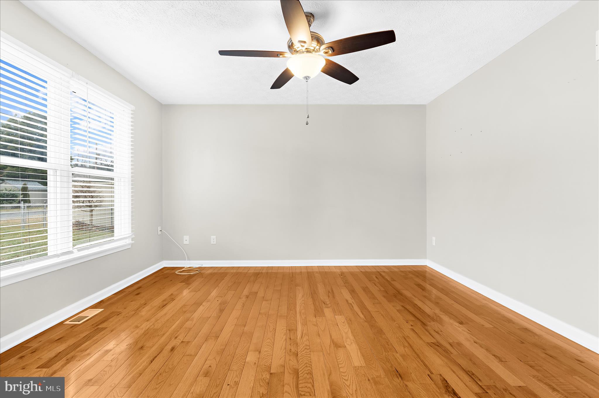 KIMBERLY WOODS - Residential