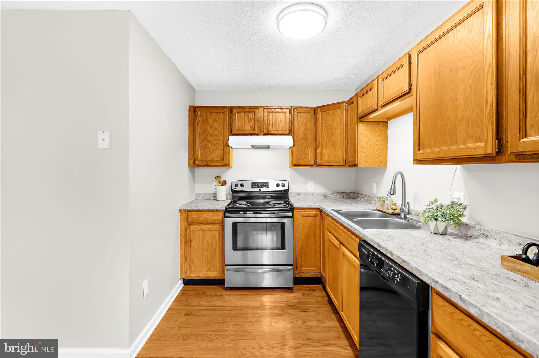 KIMBERLY WOODS - Residential