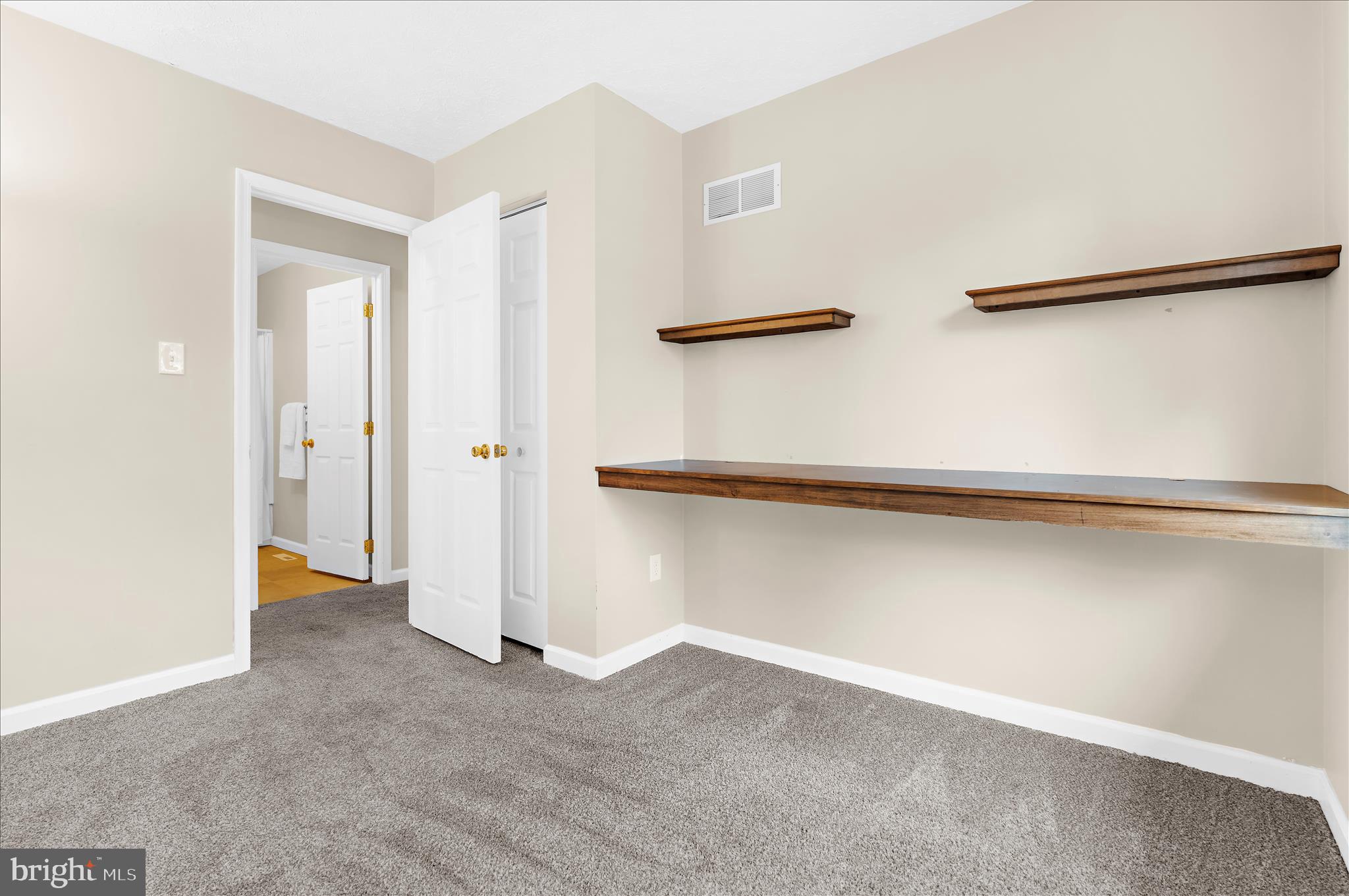 KIMBERLY WOODS - Residential