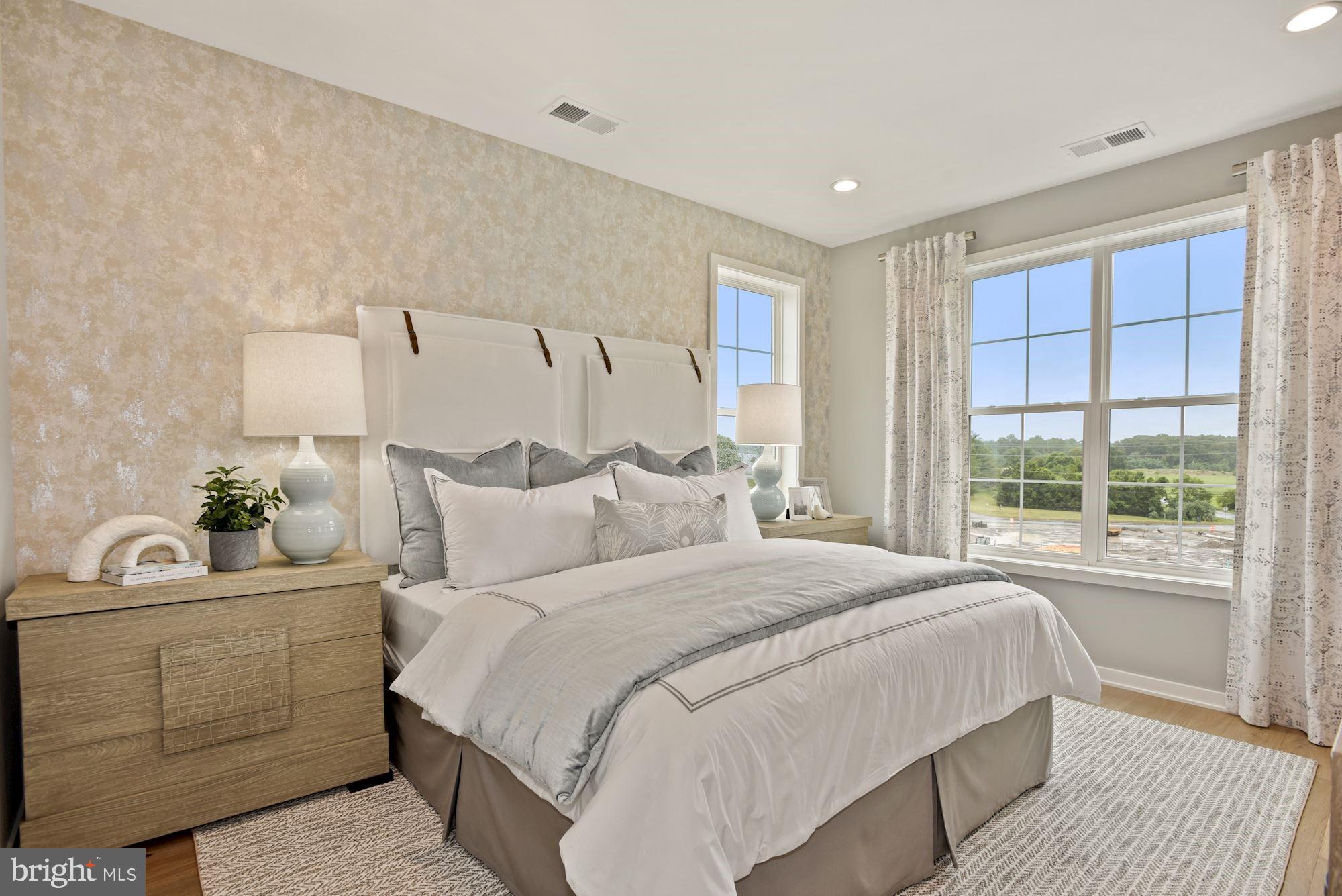 REGENCY AT BELMONT - Residential