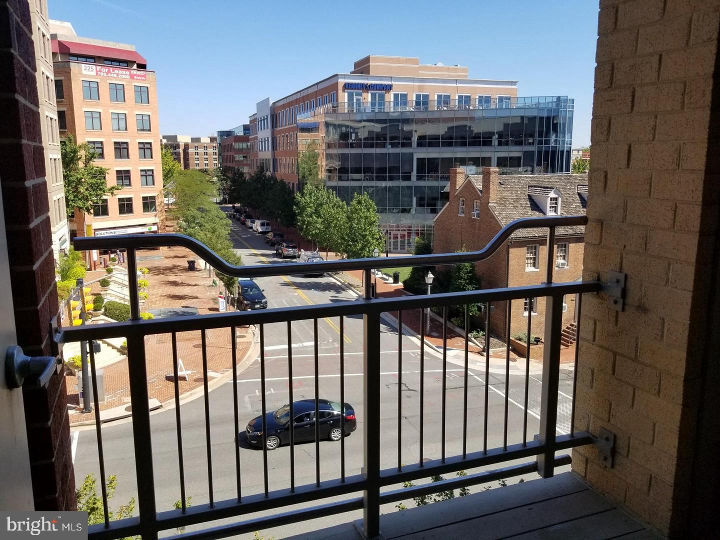 THE ROYALTON - Residential Lease